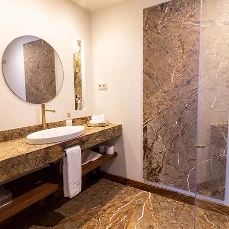 Serralves 10480 Luxury Villa בית נופש